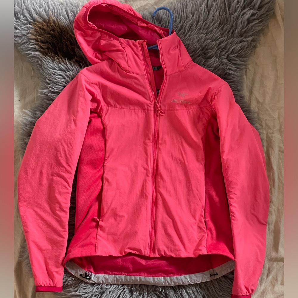Arc’teryx Atom LT Jacket - Medium, Warm Pink